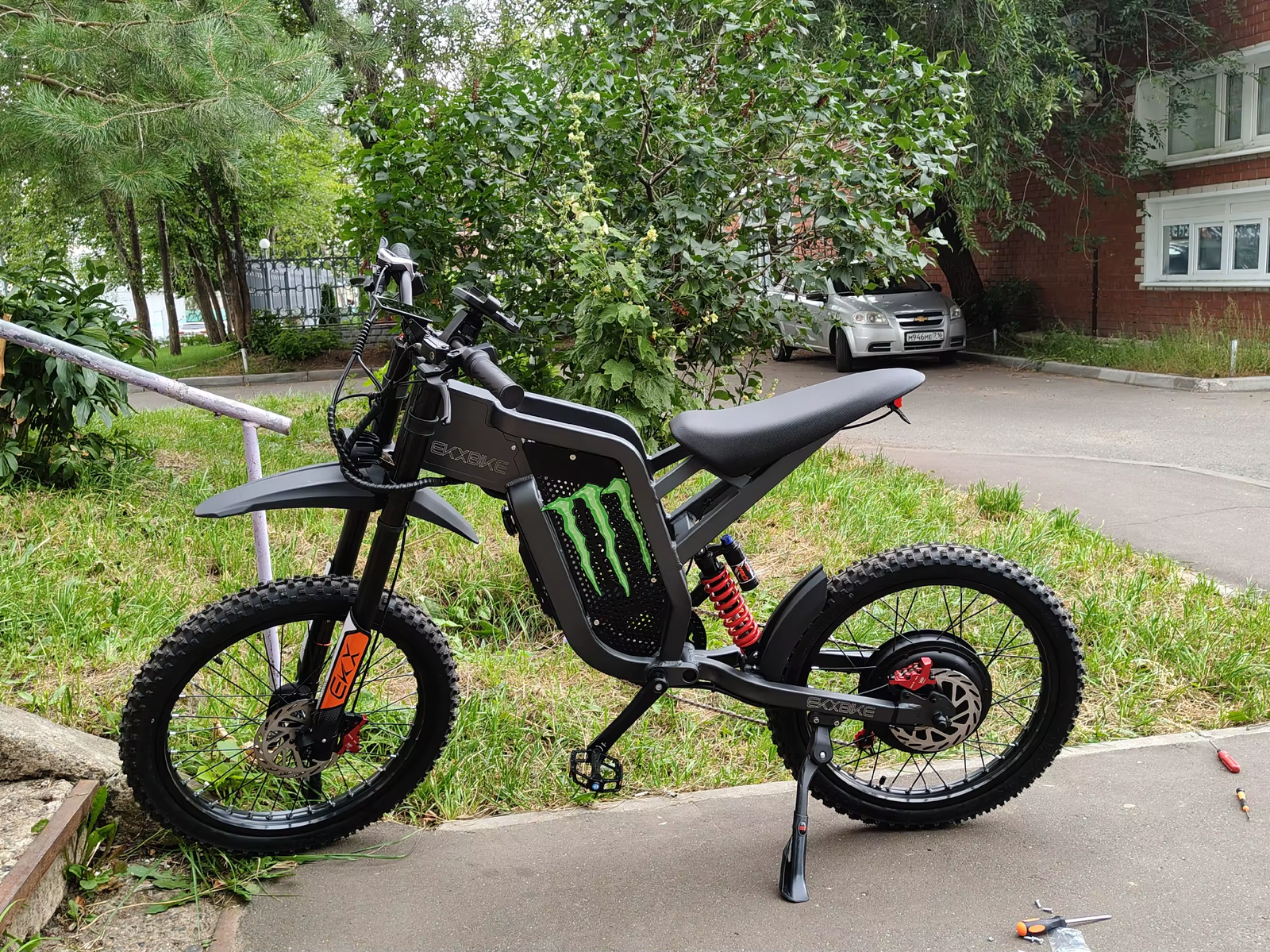 Click to view full screen EKX X21 Max Electric Dirt Bike photo review