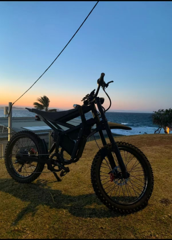 Click to view full screen FVKING E6 Electric Bike photo review